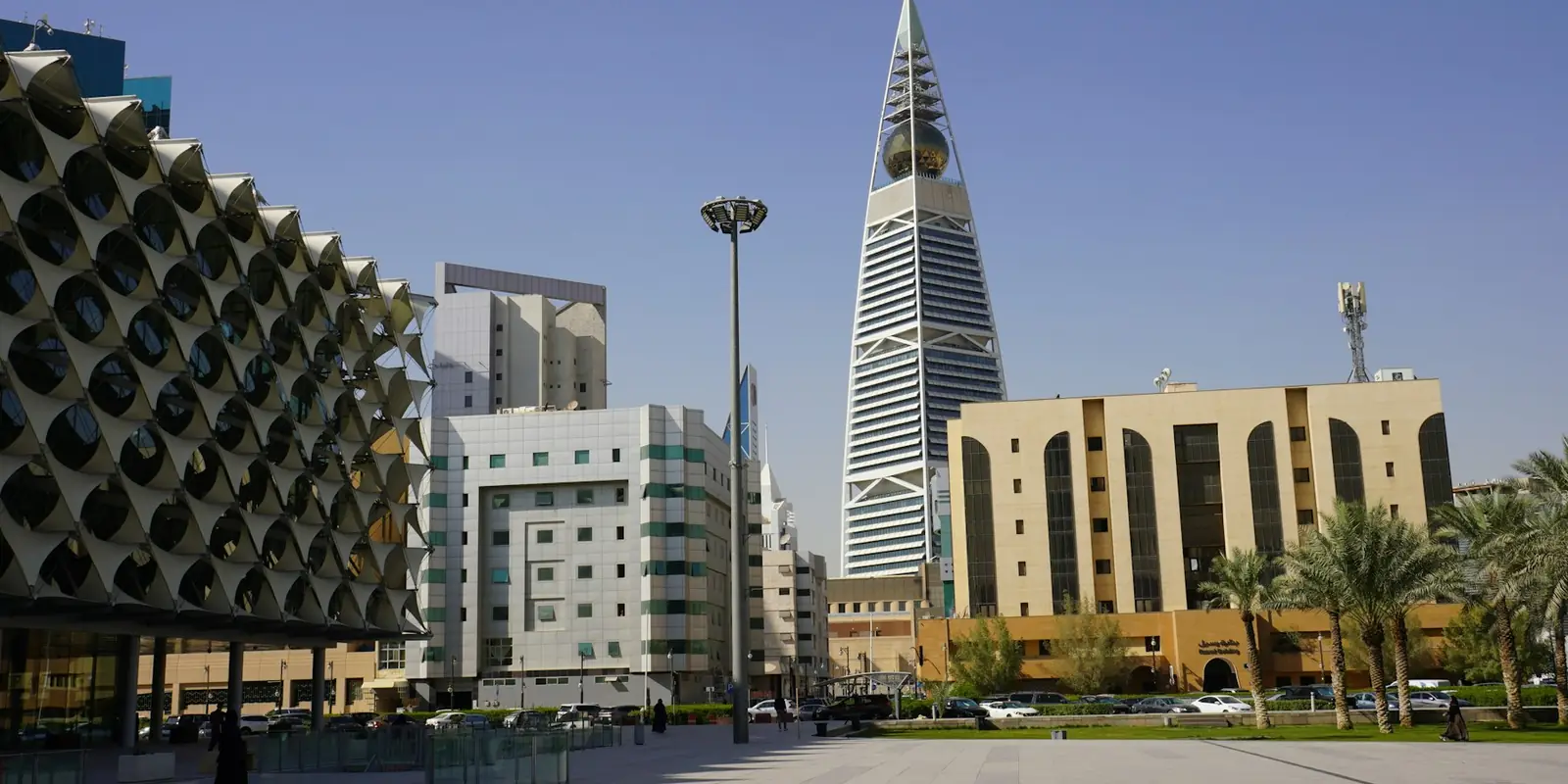Riyadh skyline with Kingdom Centre, Saudi Arabia