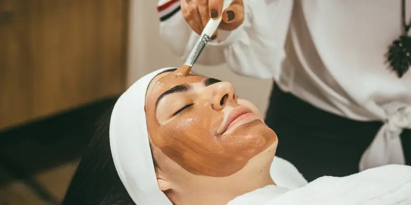 Facial skincare treatment at an aesthetic clinic in Islamabad